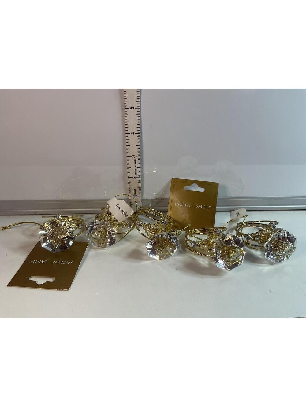 Jaclyn  Smith Diamond Ring Napkin Holders/Ornaments 5 Pieces